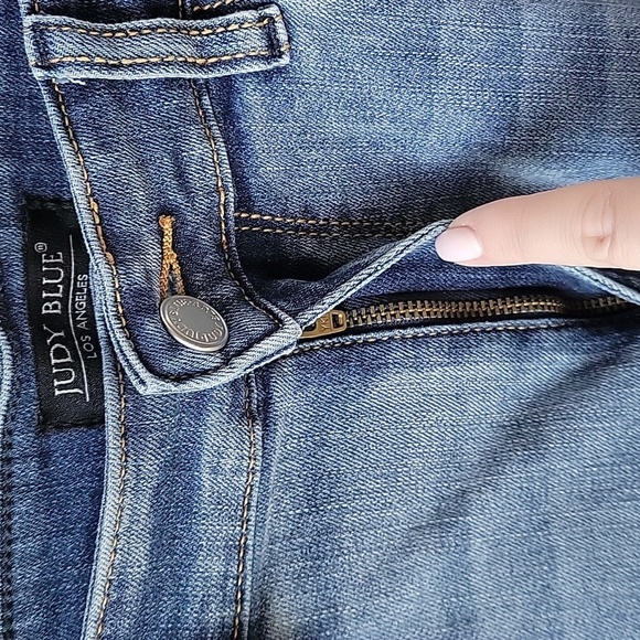 Judy Blue Slim Fit‎ Straight Leg Stretch Denim Jeans Size 11/30 Light Blue Wash - Picture 6 of 10